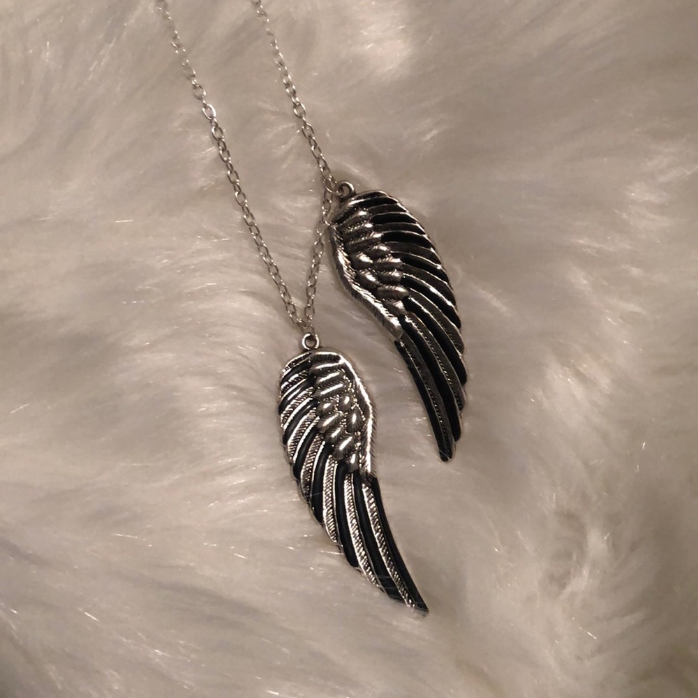 Angel wing necklace